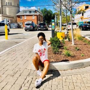 Meet your Posher, Eskedar